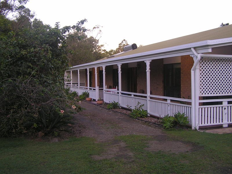 8 Arcadia Drive, Branyan QLD 4670