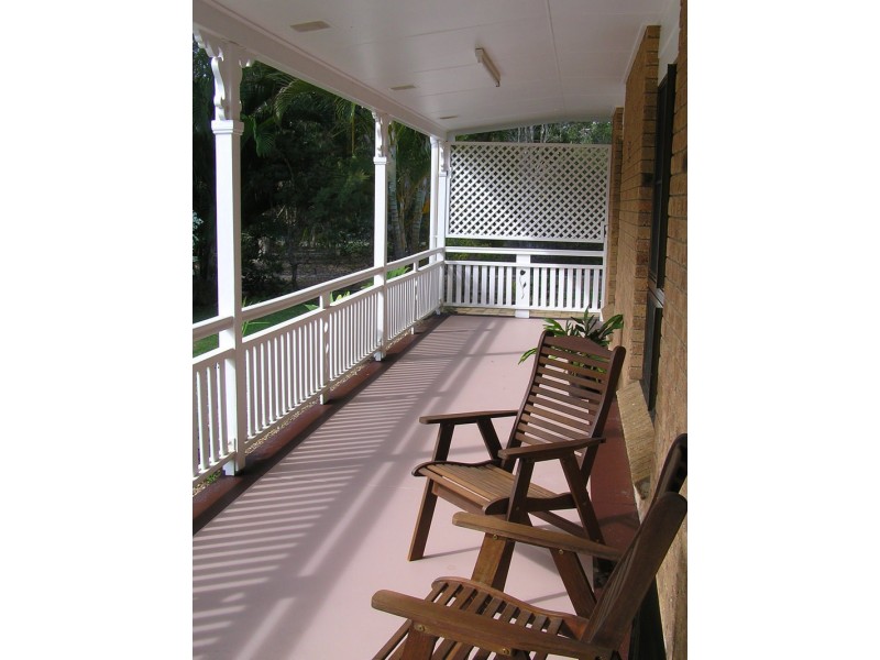 8 Arcadia Drive, Branyan QLD 4670