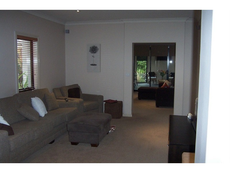 7 Ben Cairn Mews, Pakenham VIC 3810