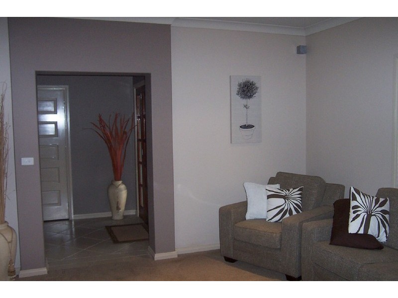 7 Ben Cairn Mews, Pakenham VIC 3810