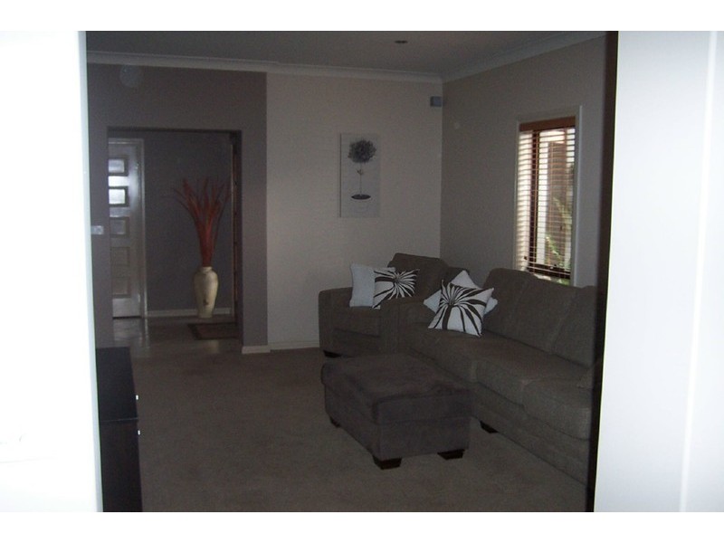 7 Ben Cairn Mews, Pakenham VIC 3810