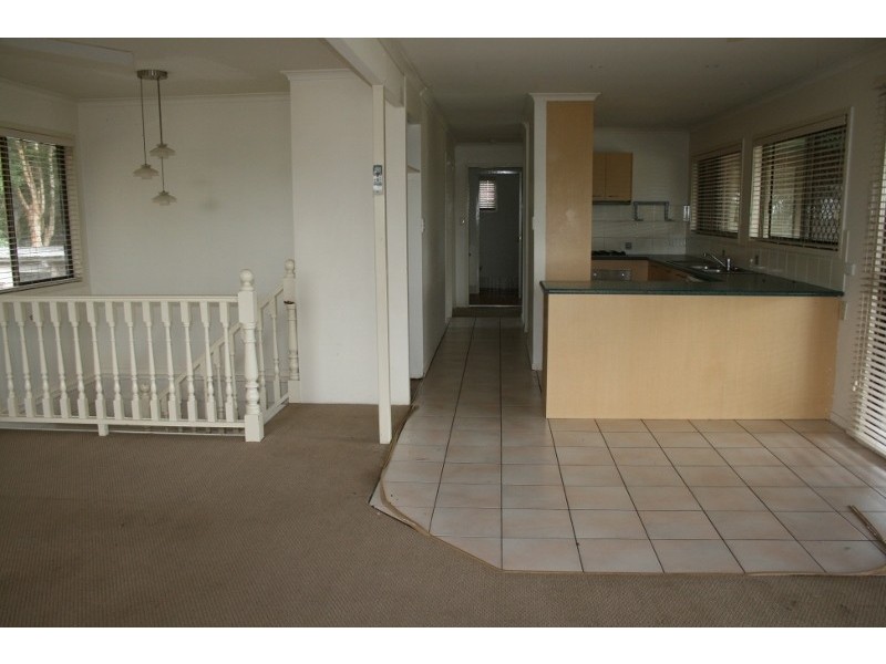 2 Dolben Street, Willowbank QLD 4306