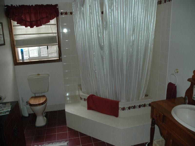 46 Nooramunga Ave, Cambewarra NSW 2540