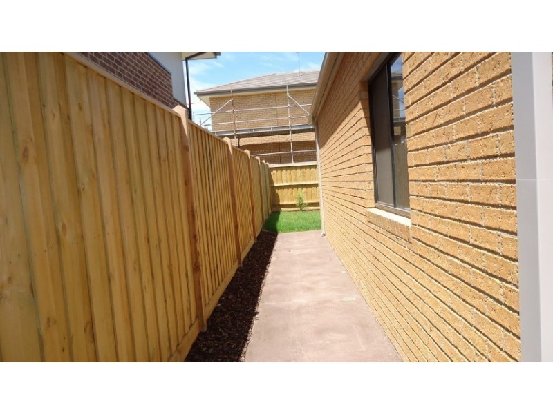 12 Milliners Avenue, Keysborough VIC 3173