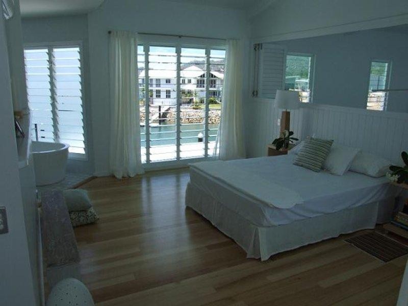 19 The Cove, Magnetic Island QLD 4819