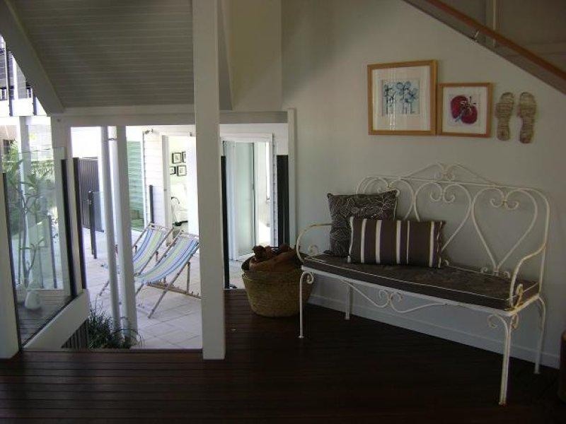 19 The Cove, Magnetic Island QLD 4819