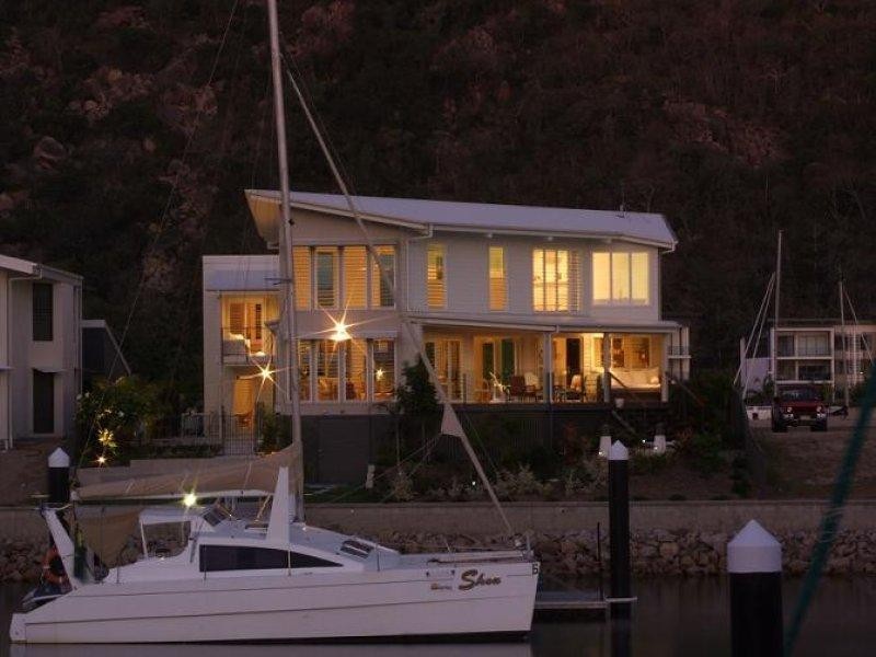 19 The Cove, Magnetic Island QLD 4819