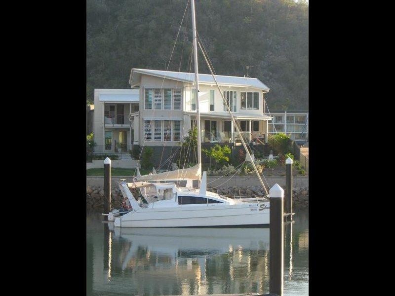 19 The Cove, Magnetic Island QLD 4819