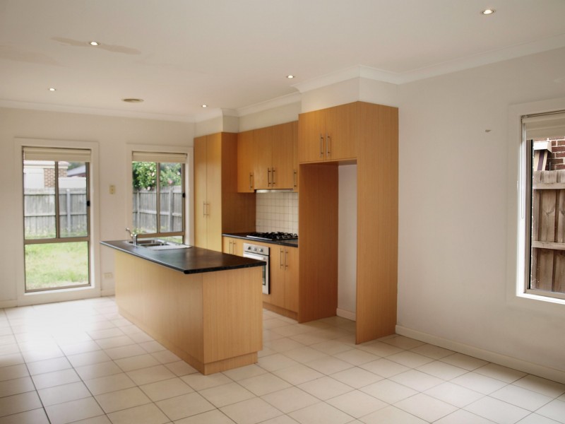 14 Chesterfield Road, Cairnlea VIC 3023