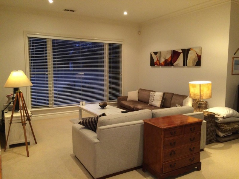 350 St Kilda Street, Brighton VIC 3186