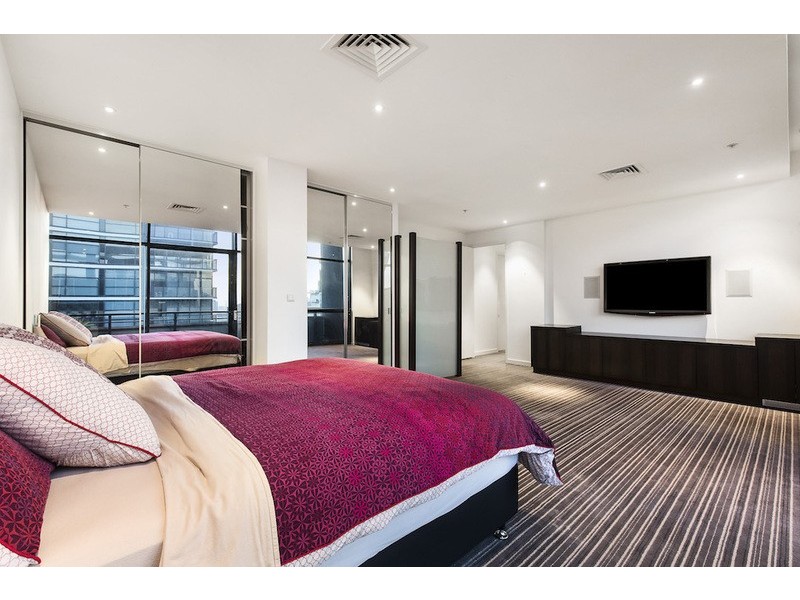 2701/80 Clarendon Street, Southbank VIC 3006