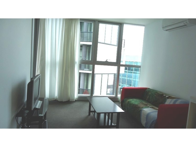 N809/231-245 Harbour Esplanade, Docklands VIC 3008