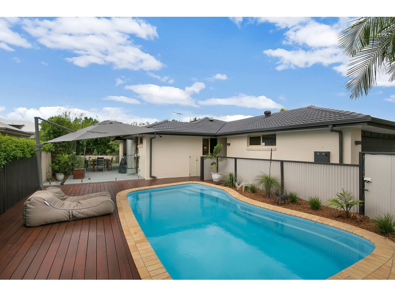 45 Hounslow Way, Seventeen Mile Rocks QLD 4073