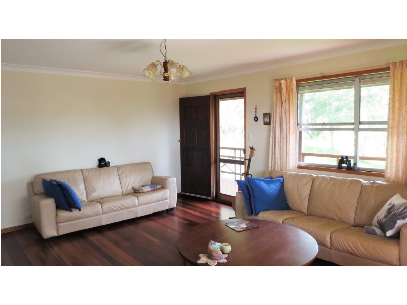 18 South West Road, Beechmont QLD 4211