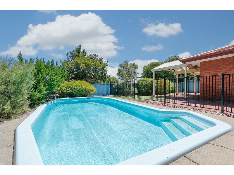 15 Tamma Court, Heathridge WA 6027