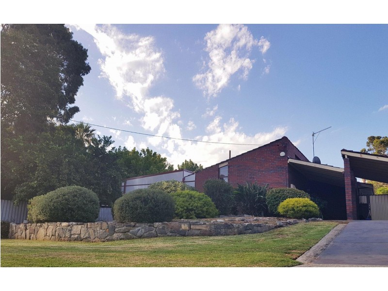 34 Buckingham Road, Kelmscott WA 6111