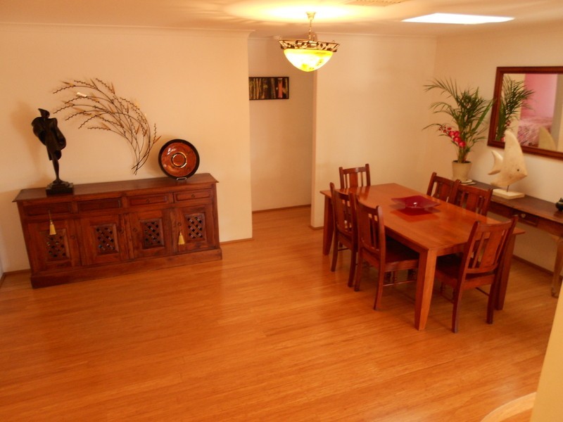 39 Wimbledon Dv, Kingsley WA 6026