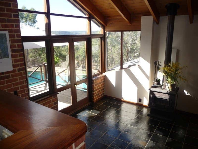 115 Spring Road, Kalamunda WA 6076