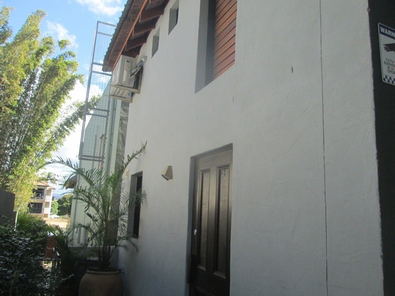 2/2081 Gold Coast Highway, Miami QLD 4220