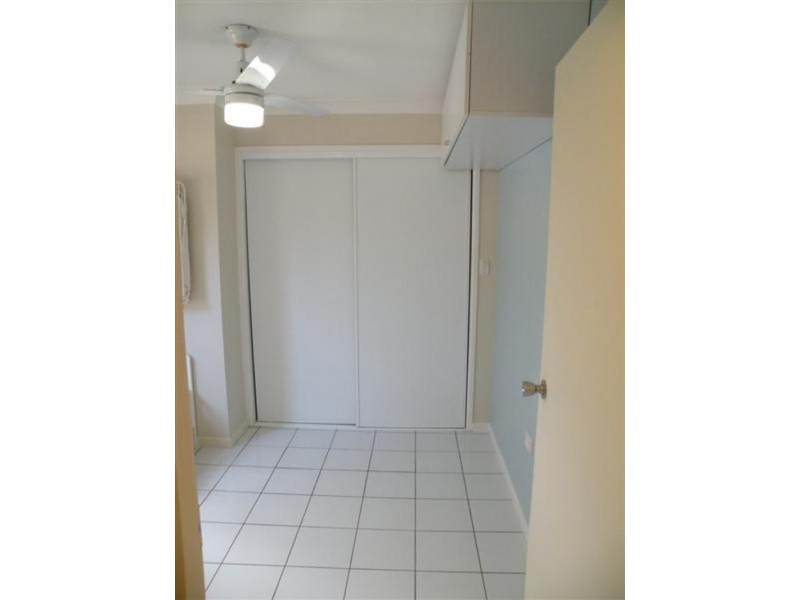 9/22 Whiting St, Labrador QLD 4215
