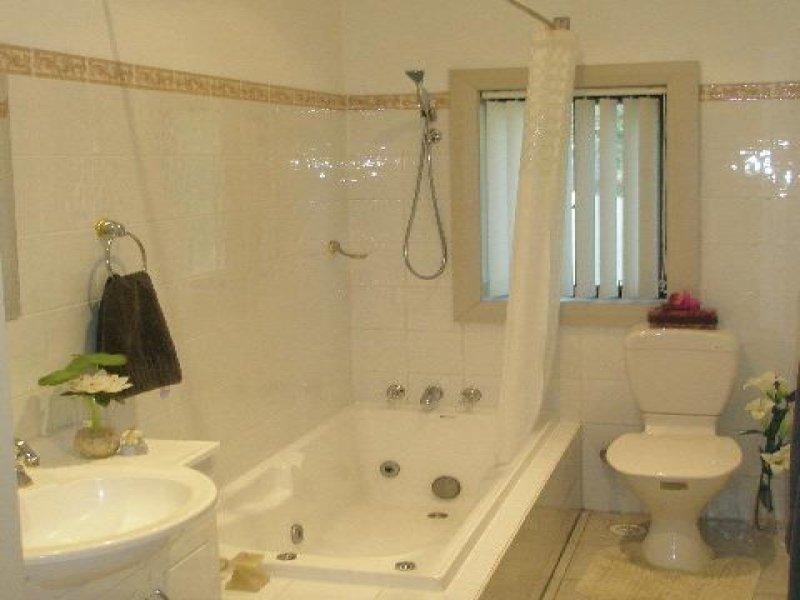 1 Acland Street, Guildford NSW 2161