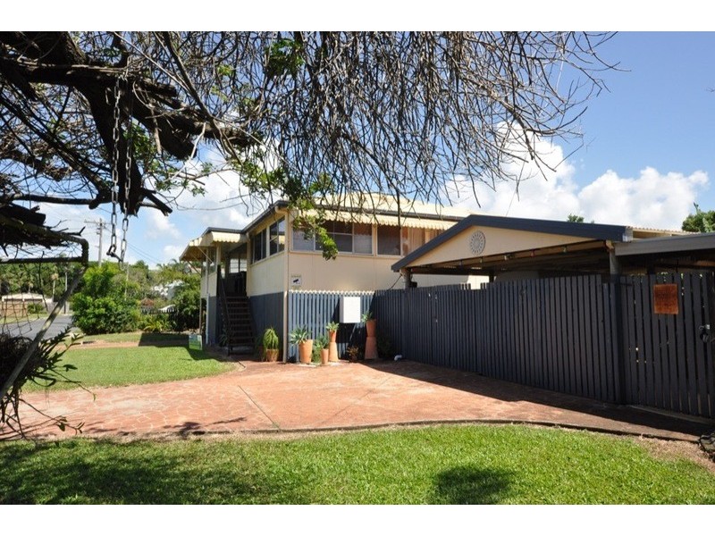 2 Gibson Street, West Mackay QLD 4740