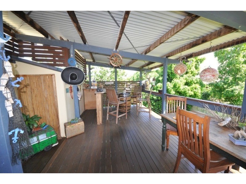 2 Gibson Street, West Mackay QLD 4740