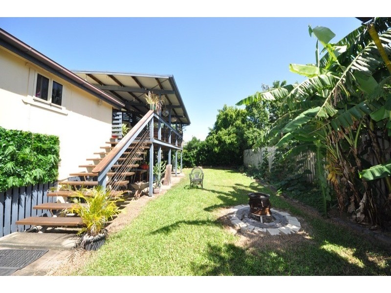 2 Gibson Street, West Mackay QLD 4740