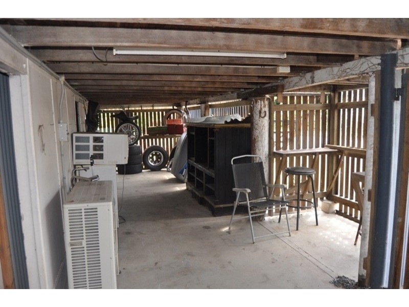 2 Gibson Street, West Mackay QLD 4740