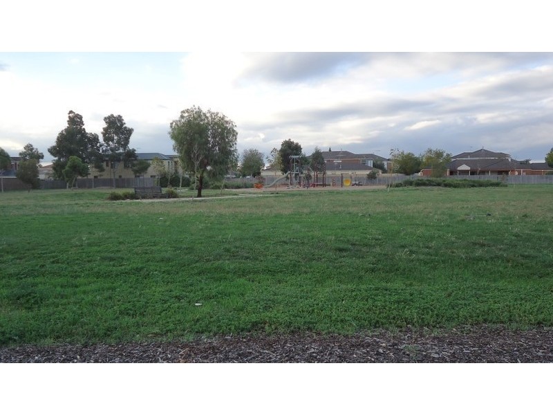 18 Carnaby Close, Hoppers Crossing VIC 3029