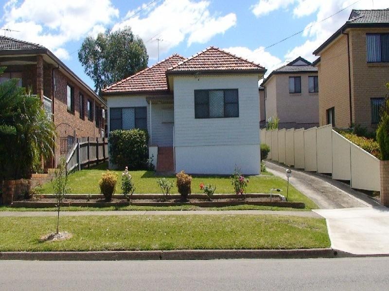 51 Albion Street, Roselands NSW 2196