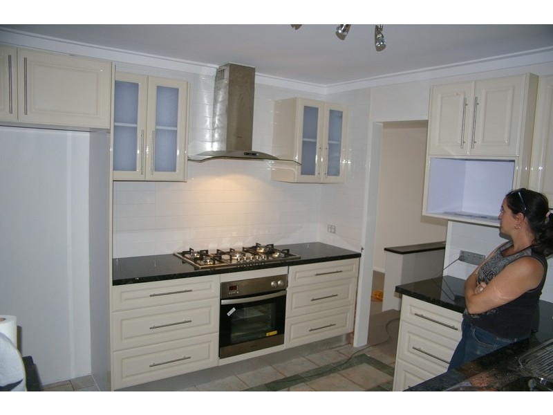 6 Fantail Drive, Bibra Lake WA 6163