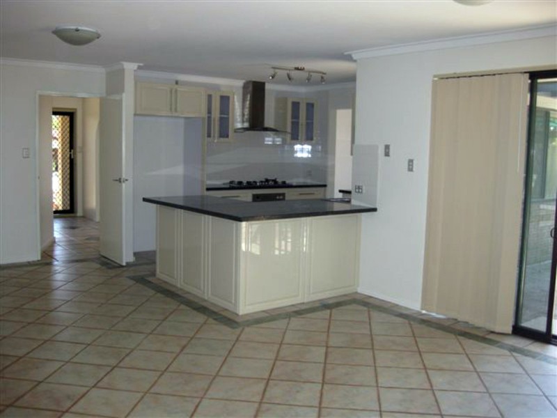 6 Fantail Drive, Bibra Lake WA 6163