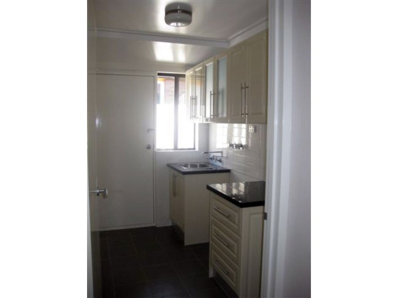 6 Fantail Drive, Bibra Lake WA 6163