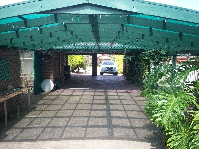 6 Fantail Drive, Bibra Lake WA 6163