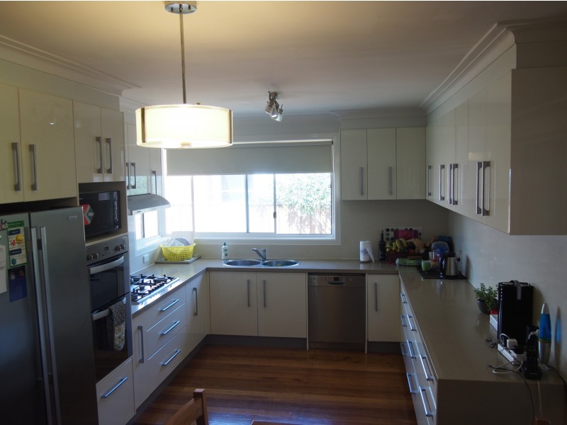 33 Hall Street, Mckinnon VIC 3204