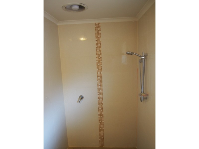 33 Hall Street, Mckinnon VIC 3204