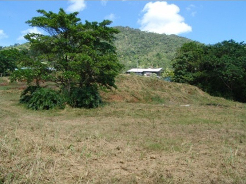 Redlynch QLD 4870