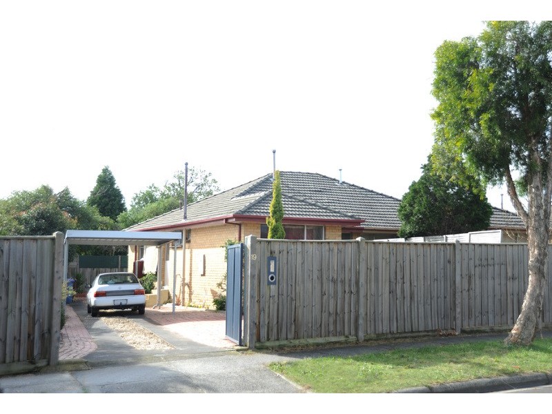 19 Warbla Street, Dandenong North VIC 3175