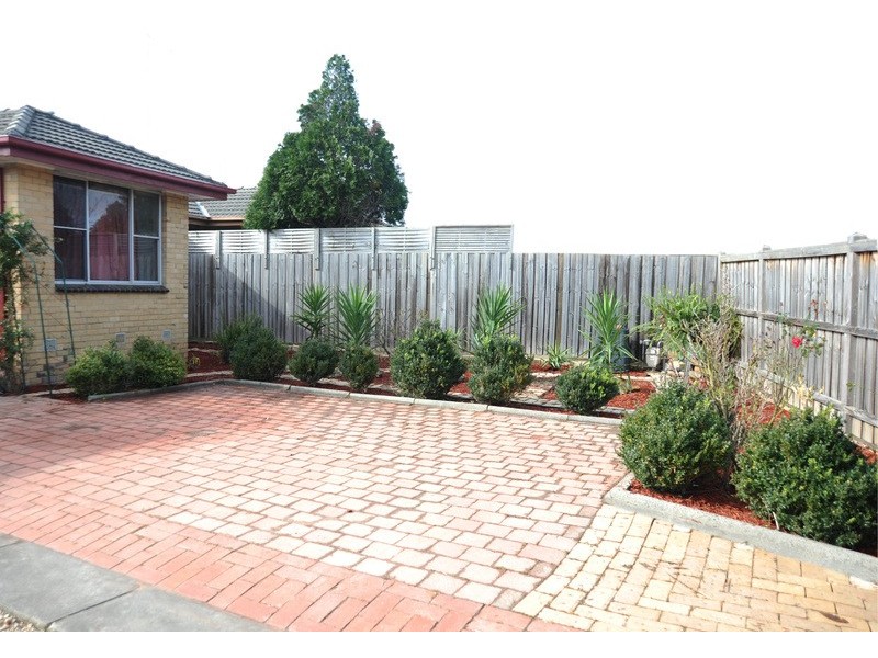 19 Warbla Street, Dandenong North VIC 3175