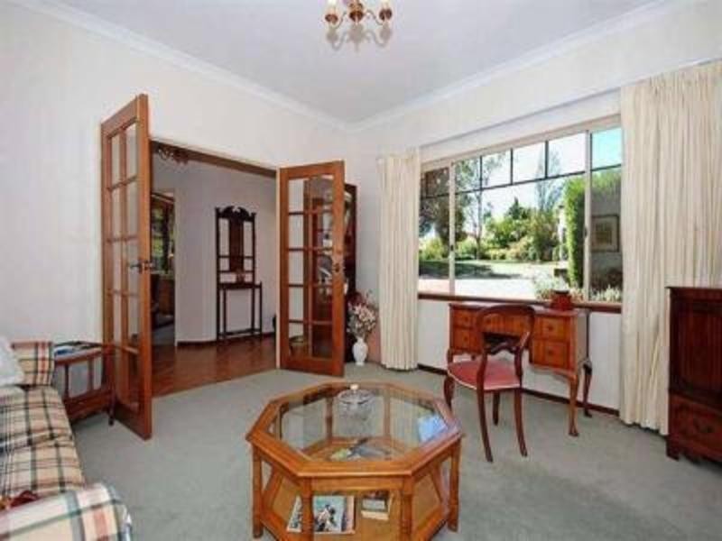 7 Bromilow Green, Mount Claremont WA 6010