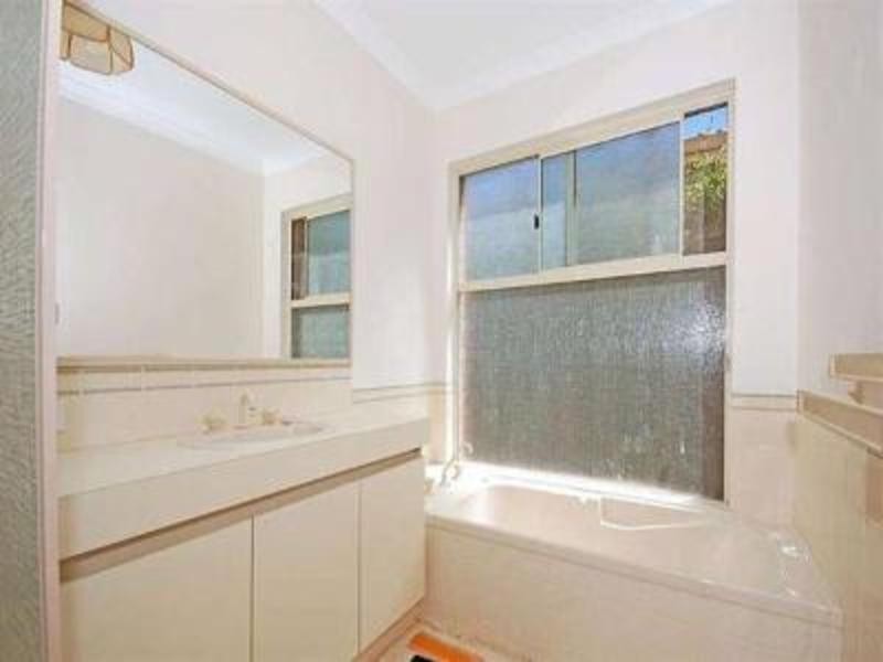 7 Bromilow Green, Mount Claremont WA 6010