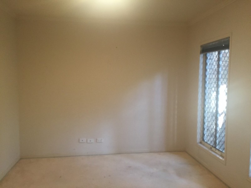 8 Fairmont Crescent, Underwood QLD 4119