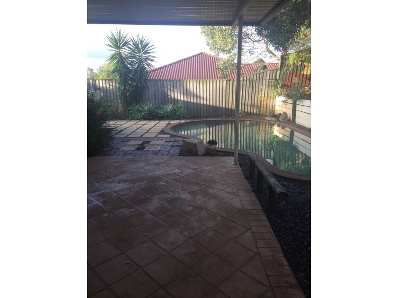 8 Fairmont Crescent, Underwood QLD 4119