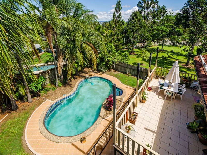 228 Ashmore Road, Benowa QLD 4217