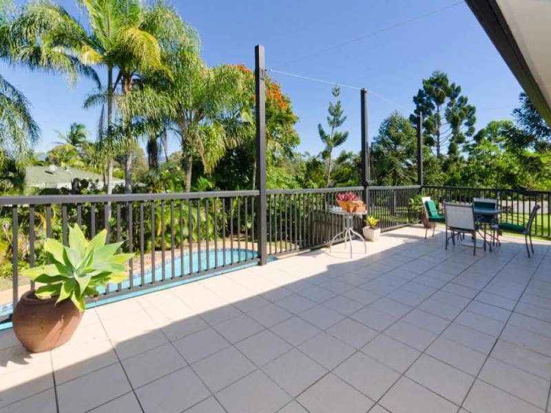 228 Ashmore Road, Benowa QLD 4217
