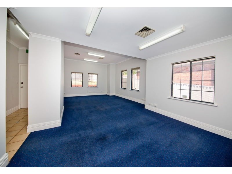 19 King William Street, Bayswater WA 6053