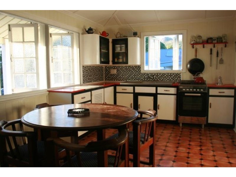 15 Barboutis  Street, Belgian Gardens QLD 4810