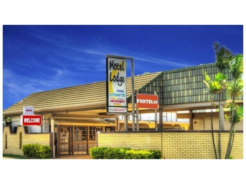 100 Gladstone Road, Allenstown QLD 4700