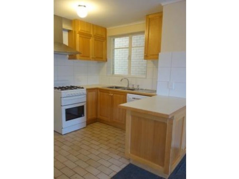 4/4-6 Muchell Grove, Coburg VIC 3058